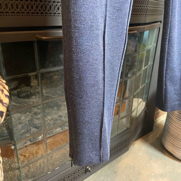 ST. JOHN Marled Dusty Blue Front Seam Tapered Elastic Pants, Size 10 - Picture 4 of 11